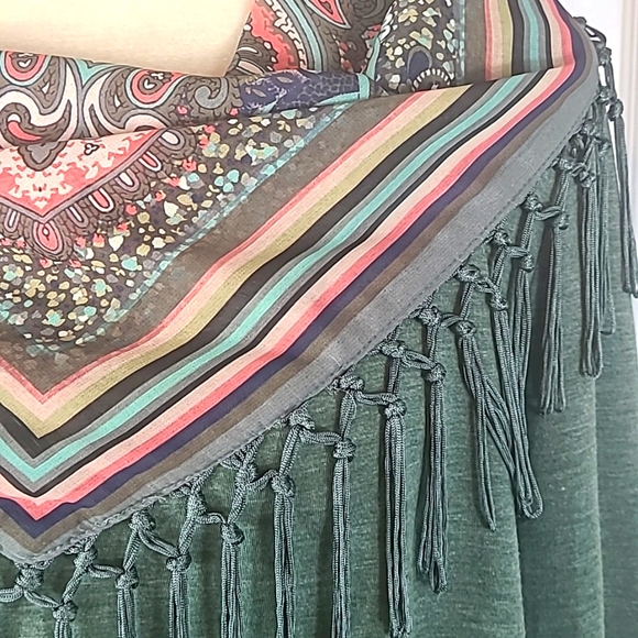 One World Blouse With Scarf - Picture 5 of 11